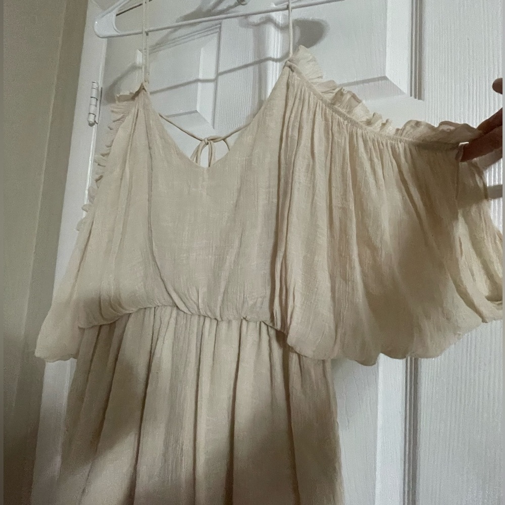 Ladies BOHO Style Romper - Picture 9 of 9